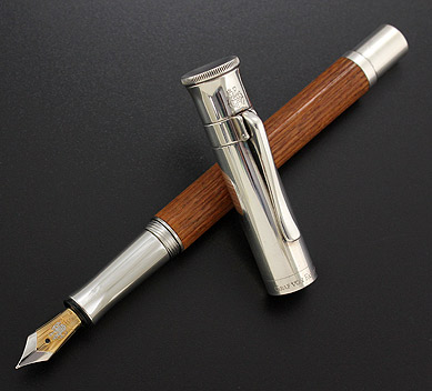 Graf-Von-Faber-Castell-Intuition0Wood-Platino-Pernambuco-Fountain-Pen-3