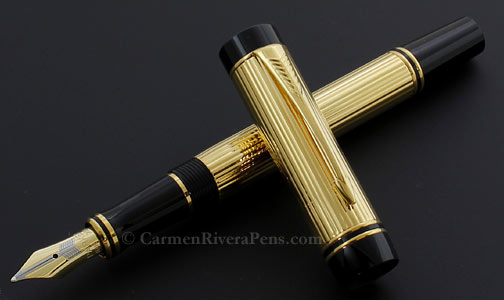 Parker Duofold International Flat Top Godron Gold Fountain Pen